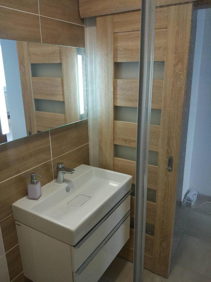 Moderny Apartman S Krbom A Klimatizaciou Presov Luaran gambar