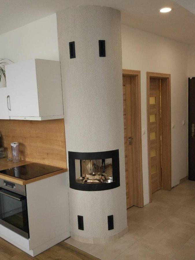 Moderny Apartman S Krbom A Klimatizaciou Presov Luaran gambar